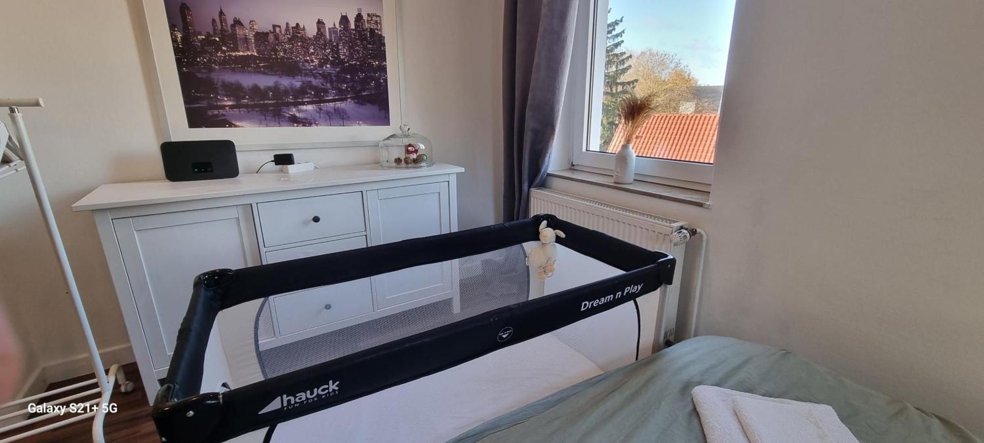 7-24 Self-Check-In - 120Qm - 5 Rooms - 2 Bathrooms - Kitchen - Free Parking - Yihapartment Hannover Exterior photo